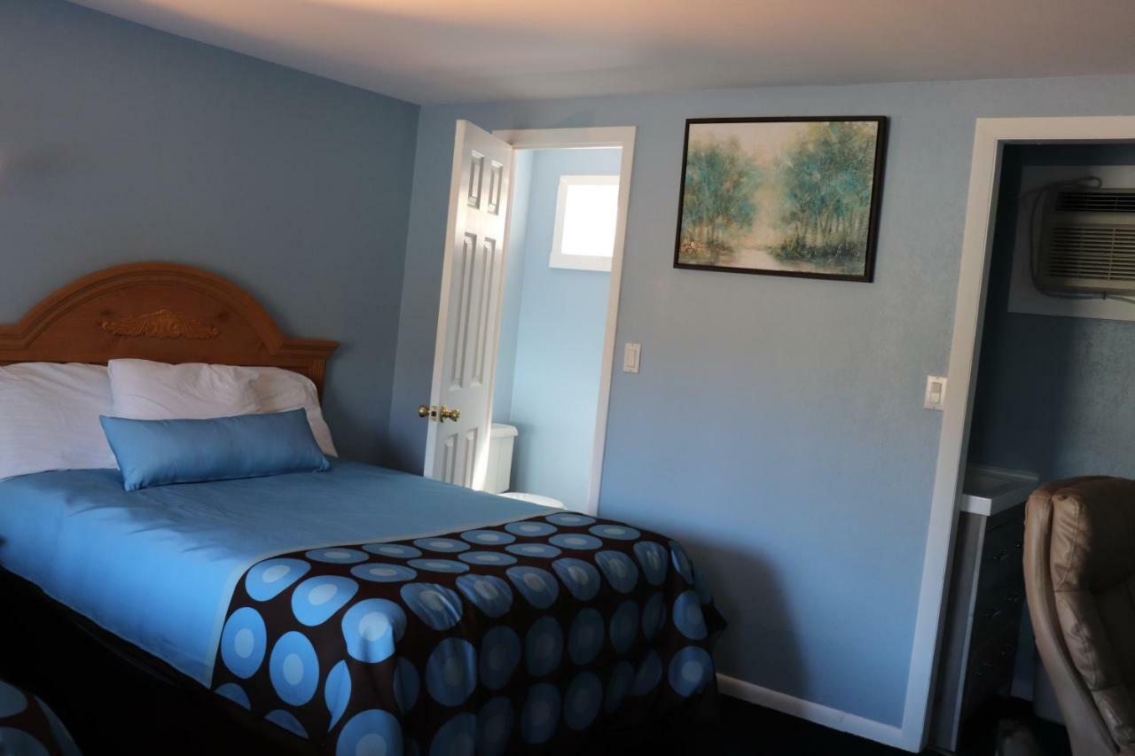 Hitching Post Country Motel Cornwall Luaran gambar