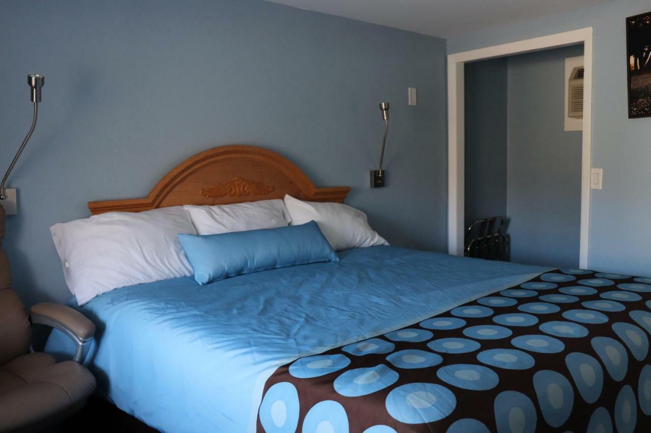 Hitching Post Country Motel Cornwall Luaran gambar