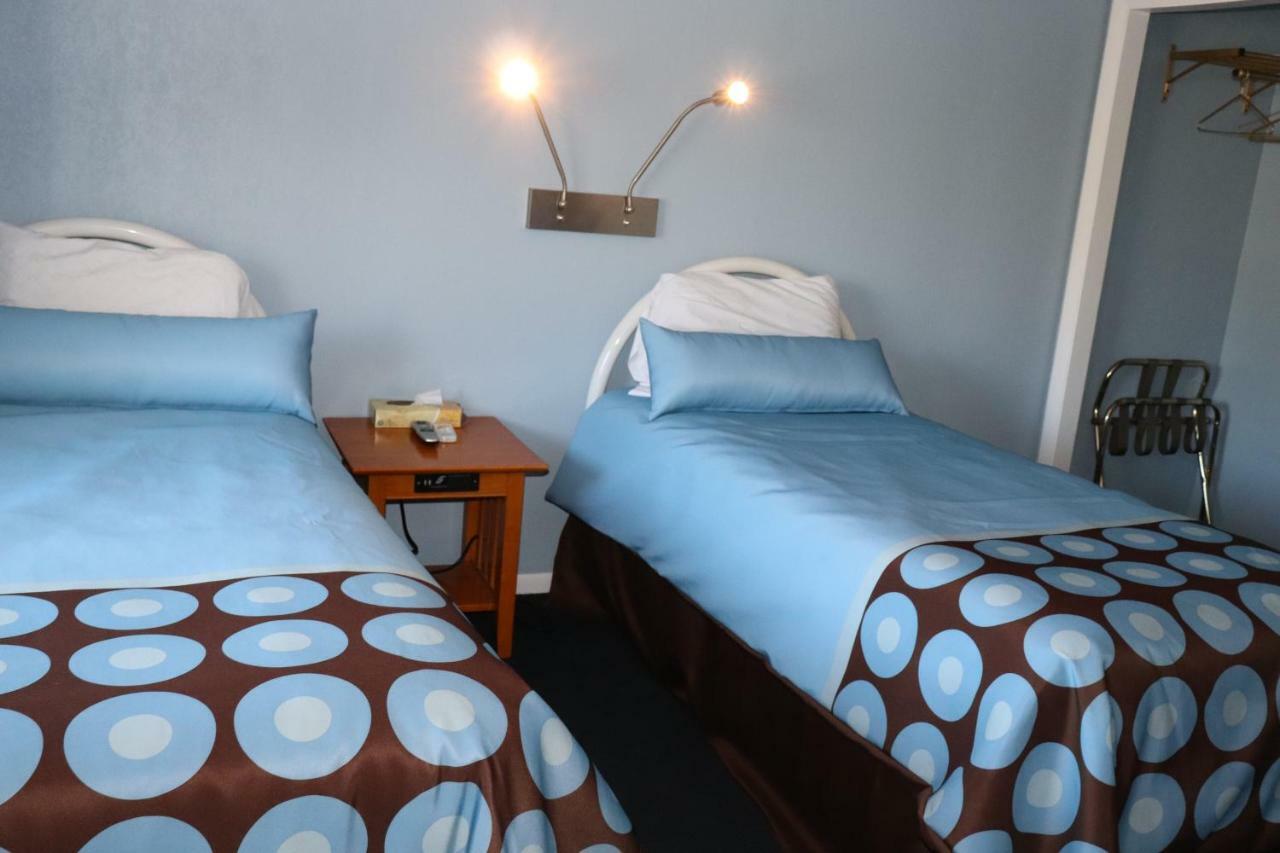 Hitching Post Country Motel Cornwall Luaran gambar