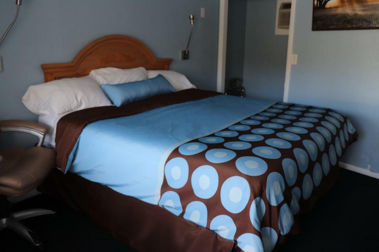 Hitching Post Country Motel Cornwall Luaran gambar