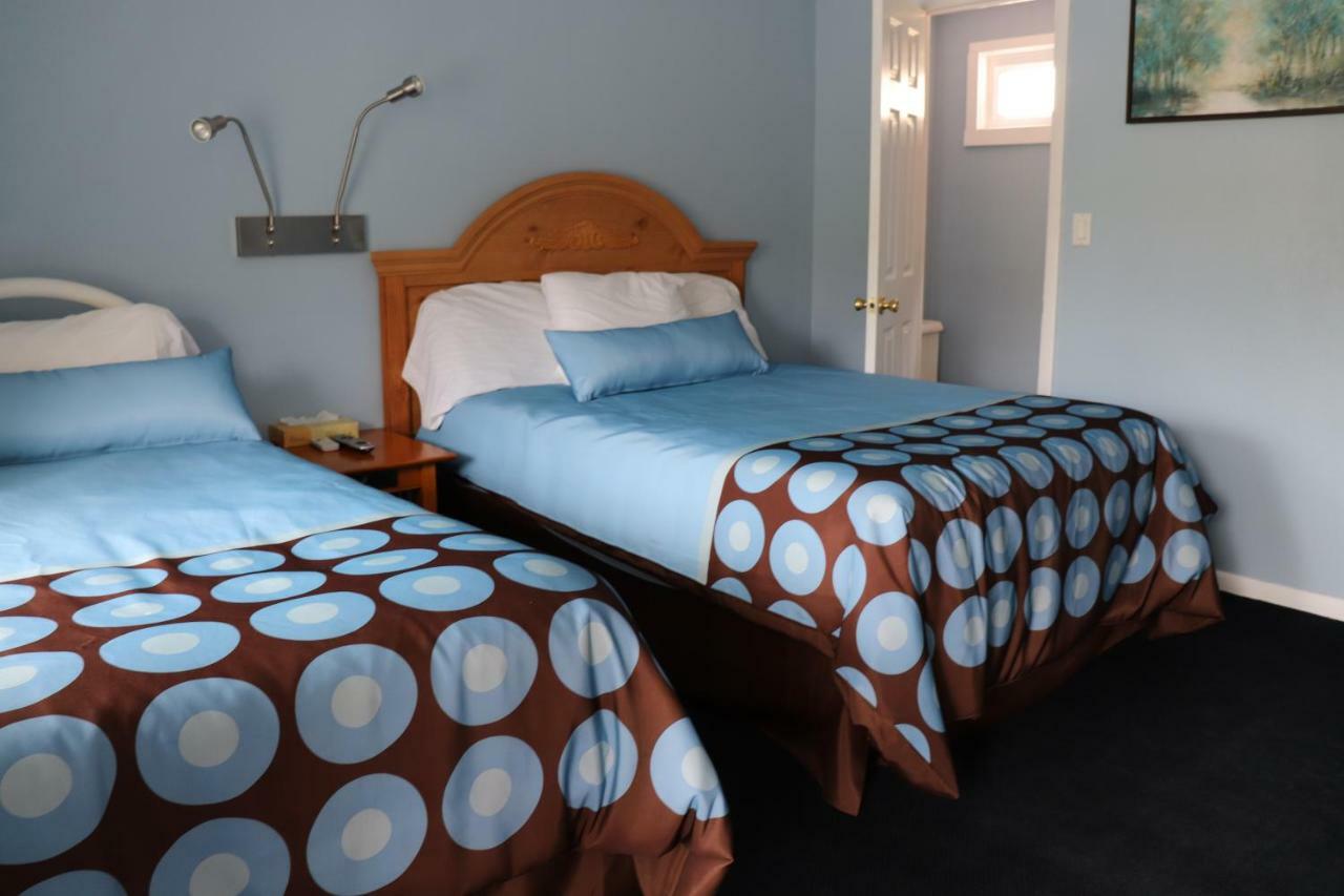 Hitching Post Country Motel Cornwall Luaran gambar
