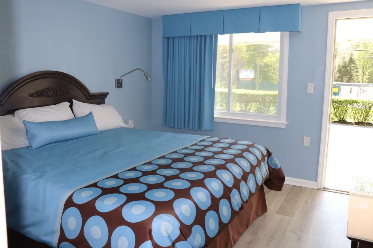 Hitching Post Country Motel Cornwall Luaran gambar
