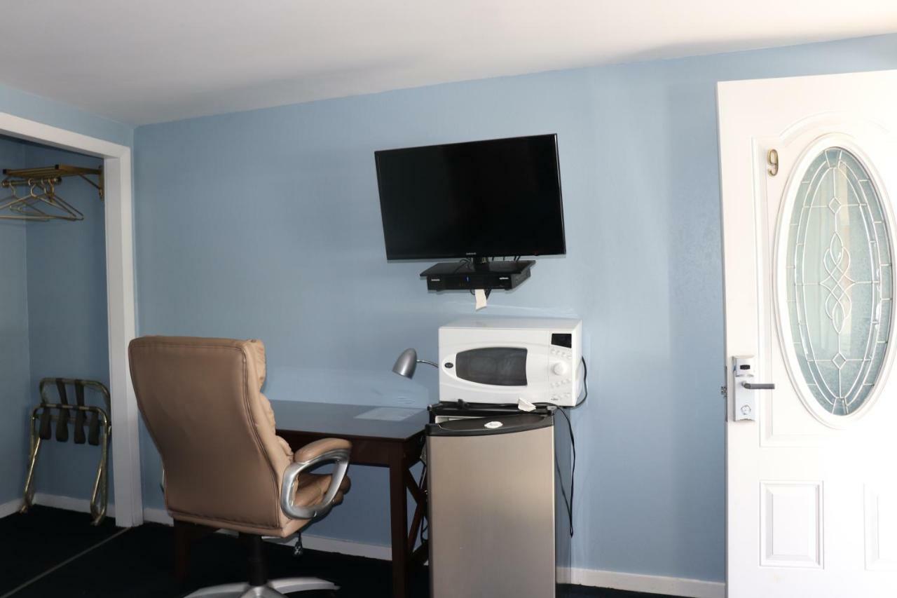 Hitching Post Country Motel Cornwall Luaran gambar